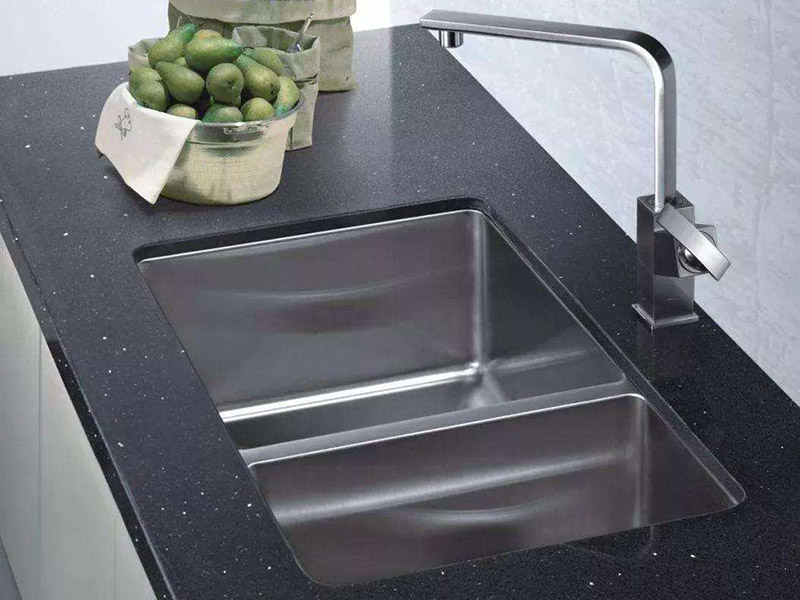 臺(tái)下盆脫落怎么安裝，按照師傅教的辦法這樣固定臺(tái)下盆真是太牢固了