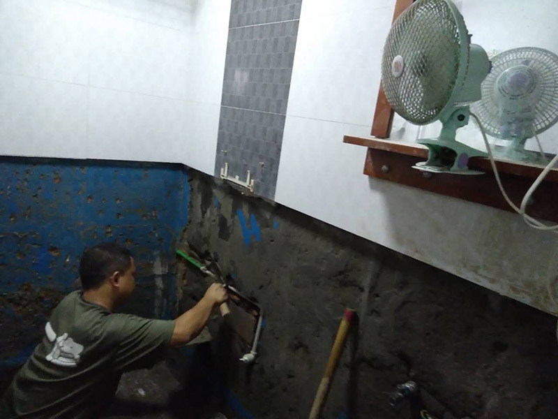 衛(wèi)生間改造，基層修補