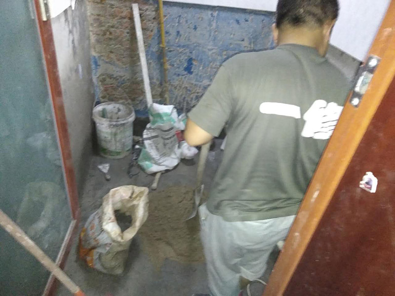 衛(wèi)生間改造，基層修補