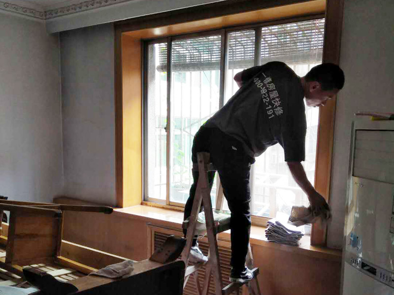 鄭州房屋維修公司哪家能維修門窗，鄭州玻璃推拉門輪子維修電話