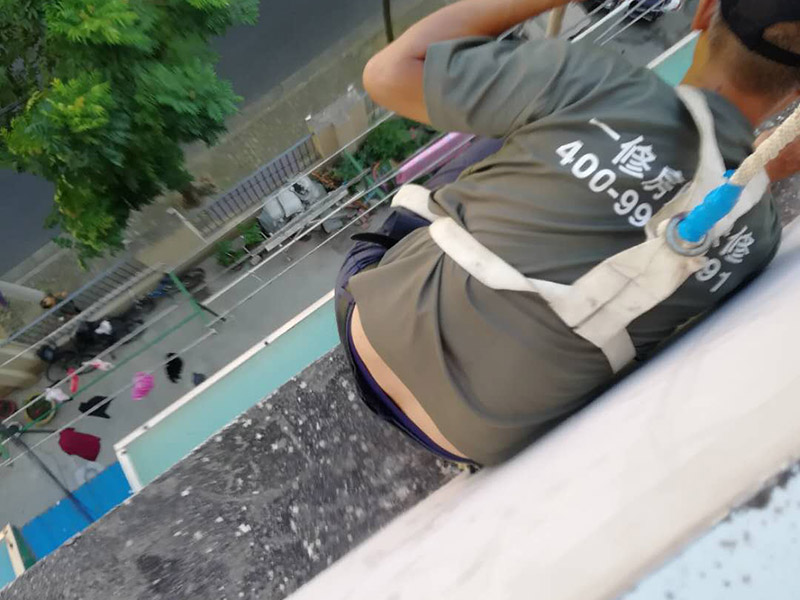 消費者該如何看一家防水補漏公司是否專業(yè)，主要看哪些方面，深圳防水工