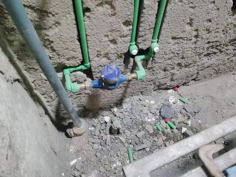 上海家庭水管漏水維修，上海室內水管修理，上海廚衛(wèi)水管漏水處理