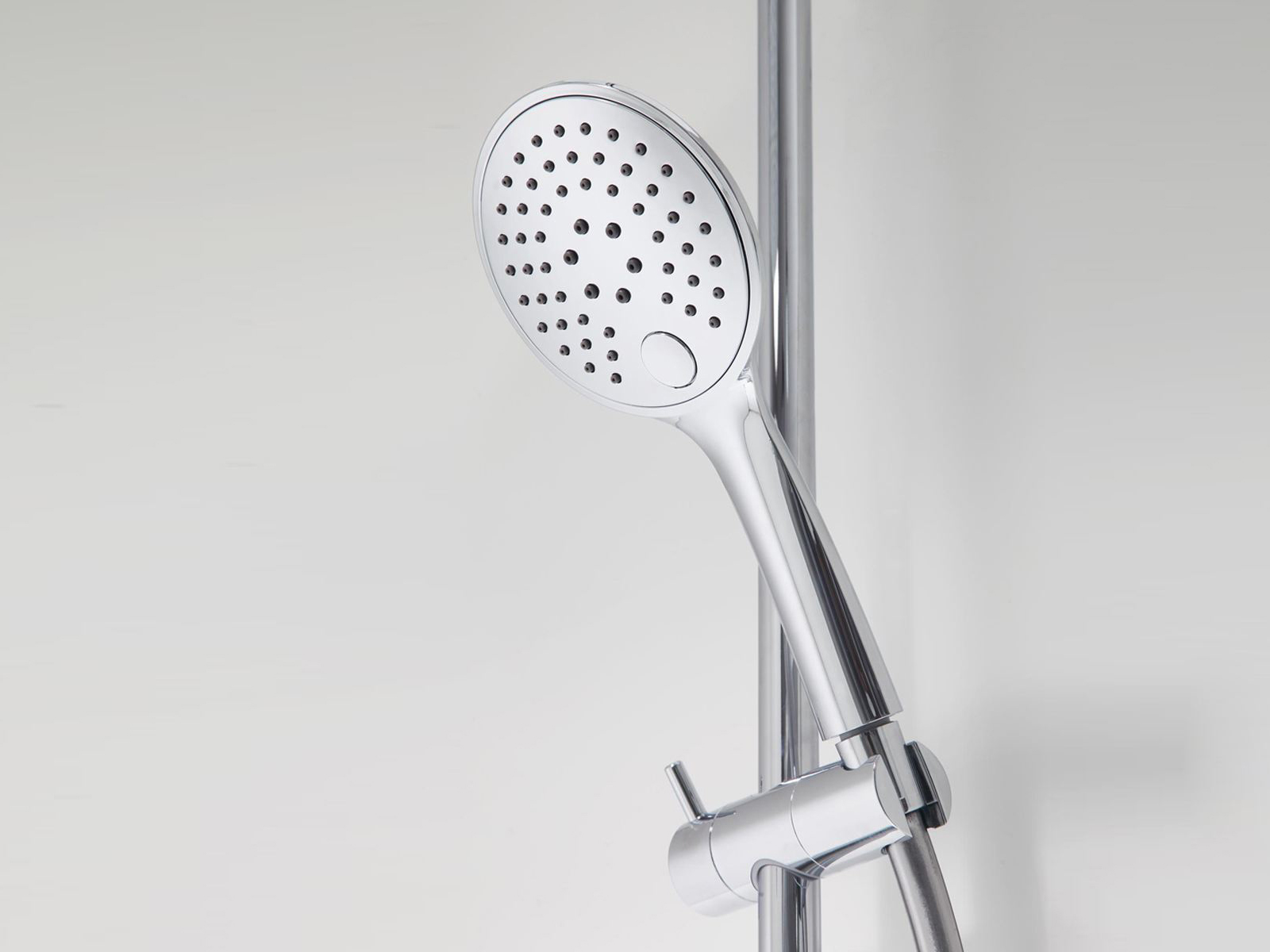 不同的花灑漏水原因都有對應(yīng)的花灑維修方法，無法維修時建議更換