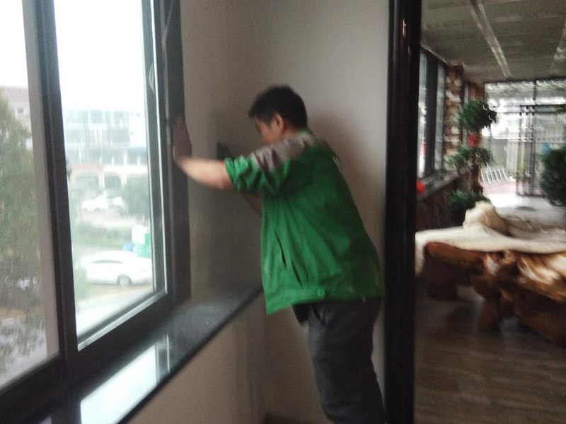 重慶窗戶滲水怎么辦，重慶窗戶怎么安裝不漏水