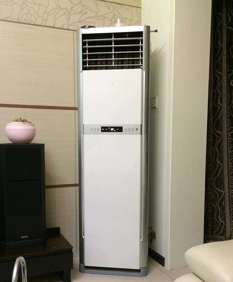 空調(diào)內(nèi)機(jī)漏水哪里找人維修？空調(diào)內(nèi)機(jī)漏水上門(mén)維修怎么收費(fèi)？