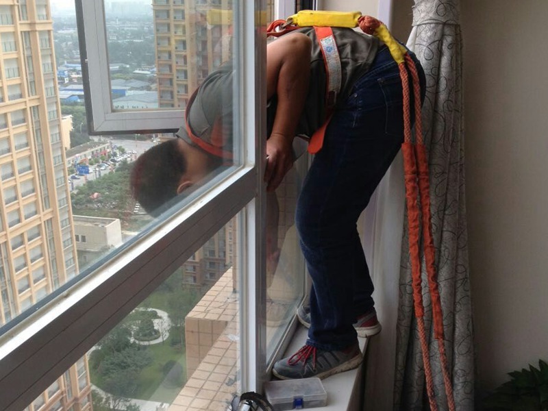 杭州修門窗,門窗維修之常見問題，鋁合金門窗修理方法是什么