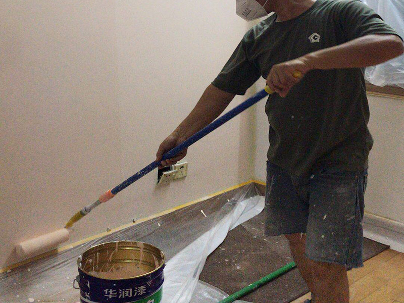 墻面大面積掉皮該怎么修補，南京裝修公司的師傅都這樣做