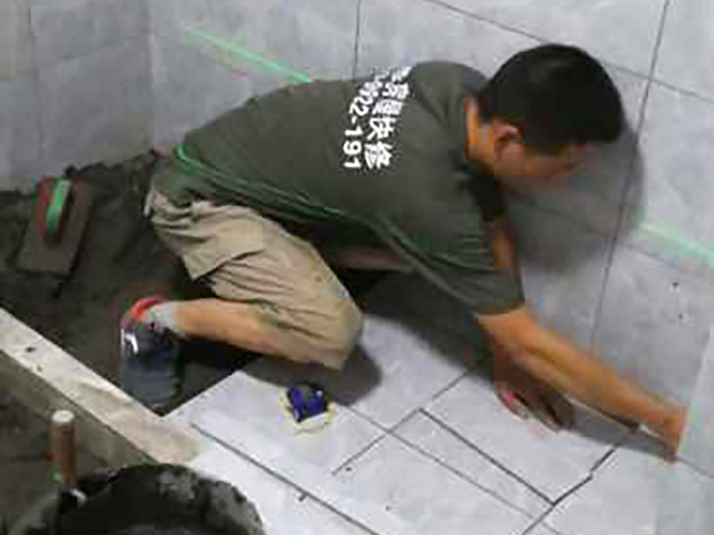 衛(wèi)生間漏水從下面灌漿可以嗎，廣州防水補漏正規(guī)公司這樣認為