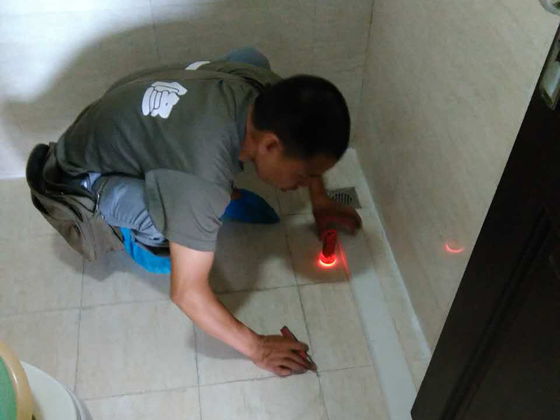 衛(wèi)生間地漏漏水鄰里關(guān)系不和睦，質(zhì)量問(wèn)