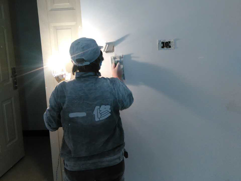 房屋舊墻面粉刷，底漆質(zhì)量直接影響面漆