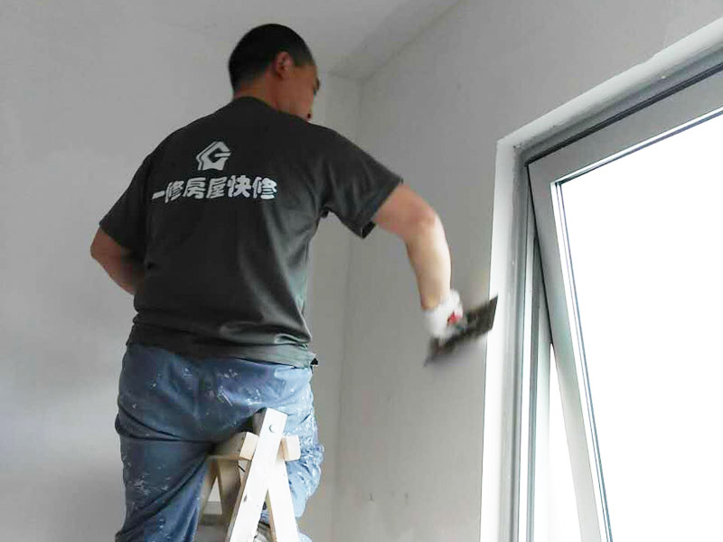 墻面滲水維修知識盤點，刷漆時施工不當