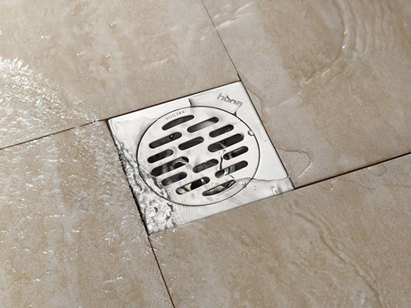 地漏安裝有講究，應(yīng)向地漏中心找坡方便