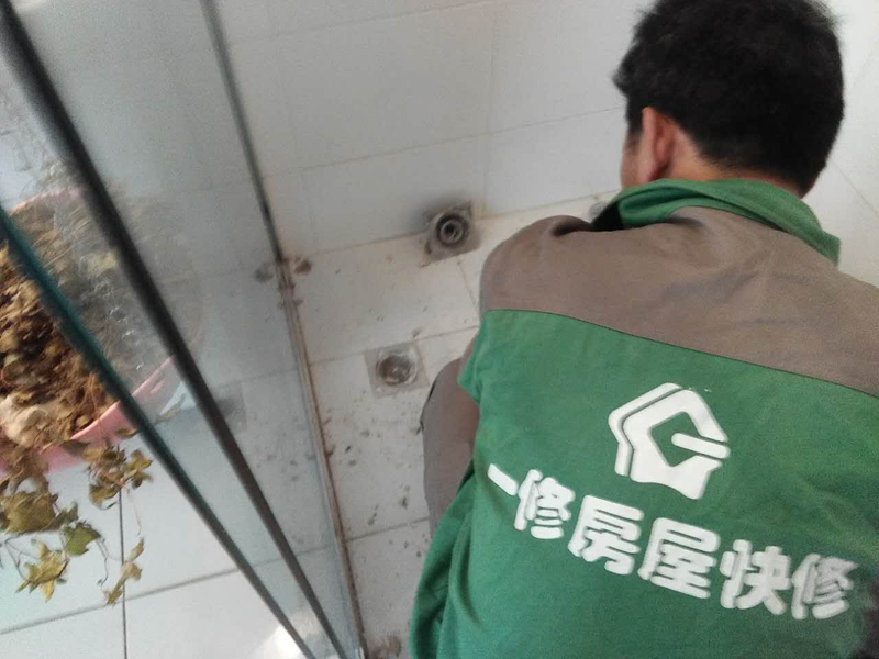 衛(wèi)生間下水道反味怎么辦？廁所返臭怎么