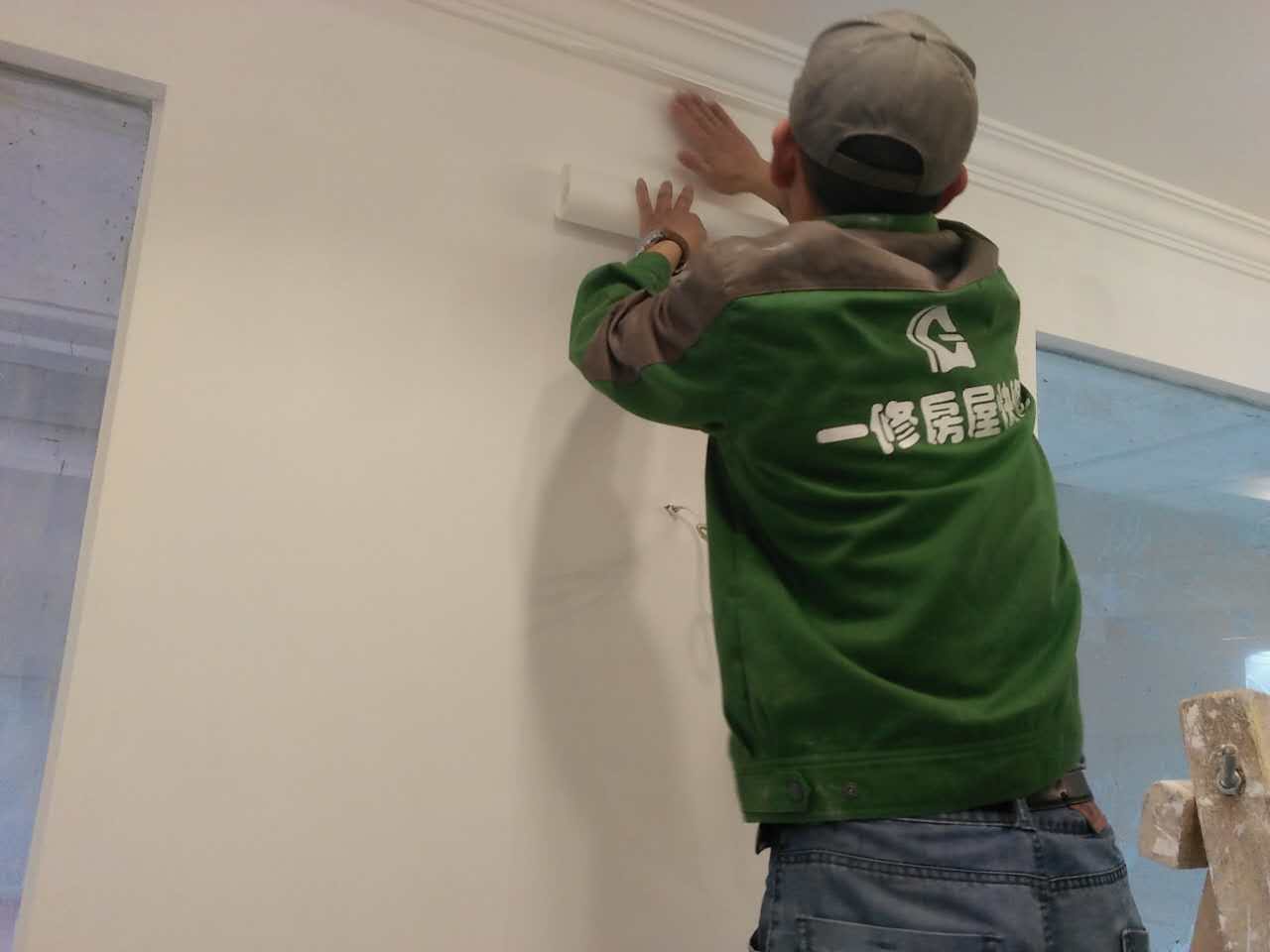 一修天溝防水、角閥安裝、貼壁紙、鋪貼