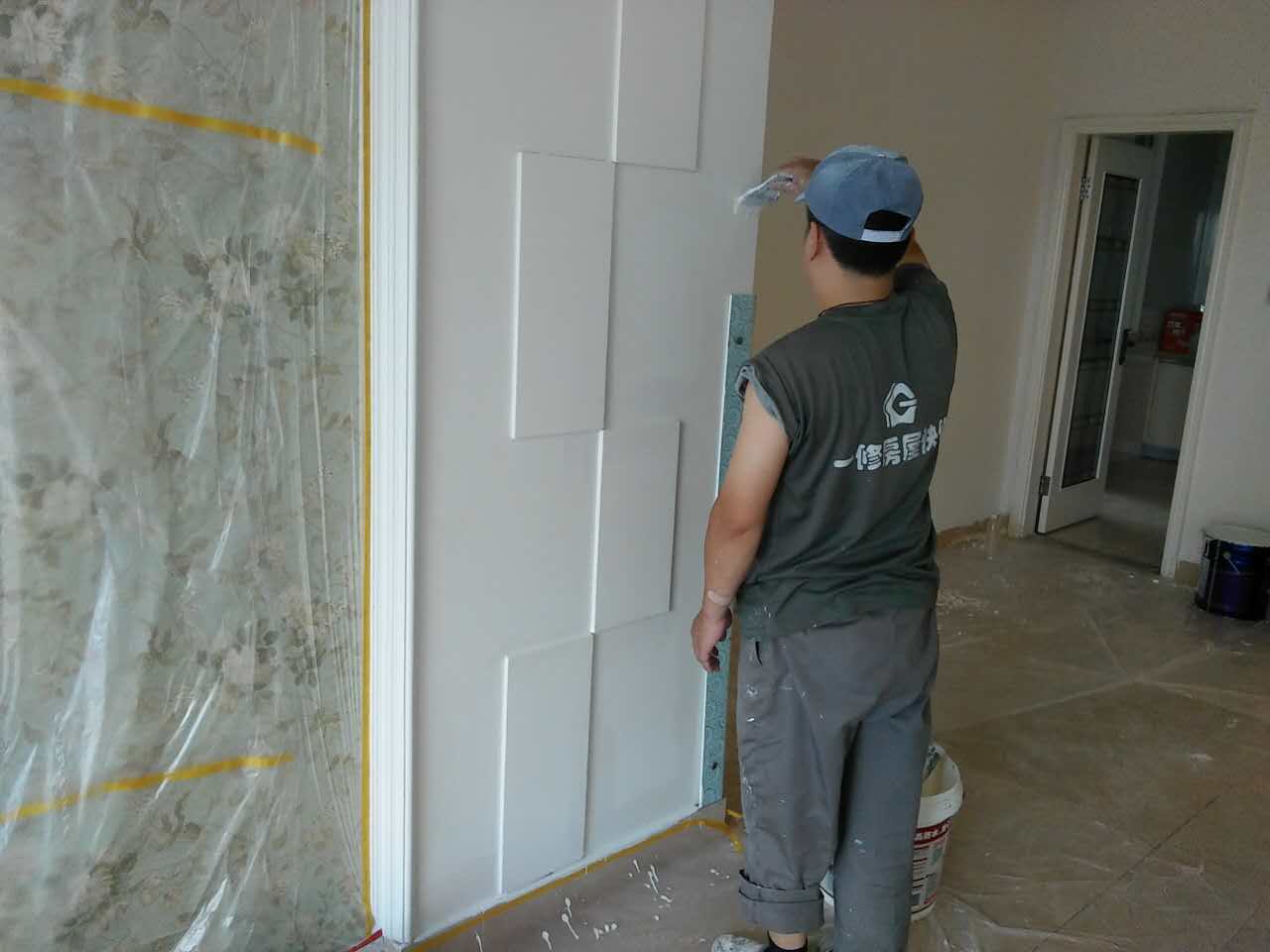 刷乳膠漆翻新的步驟是怎樣的？一修樓房