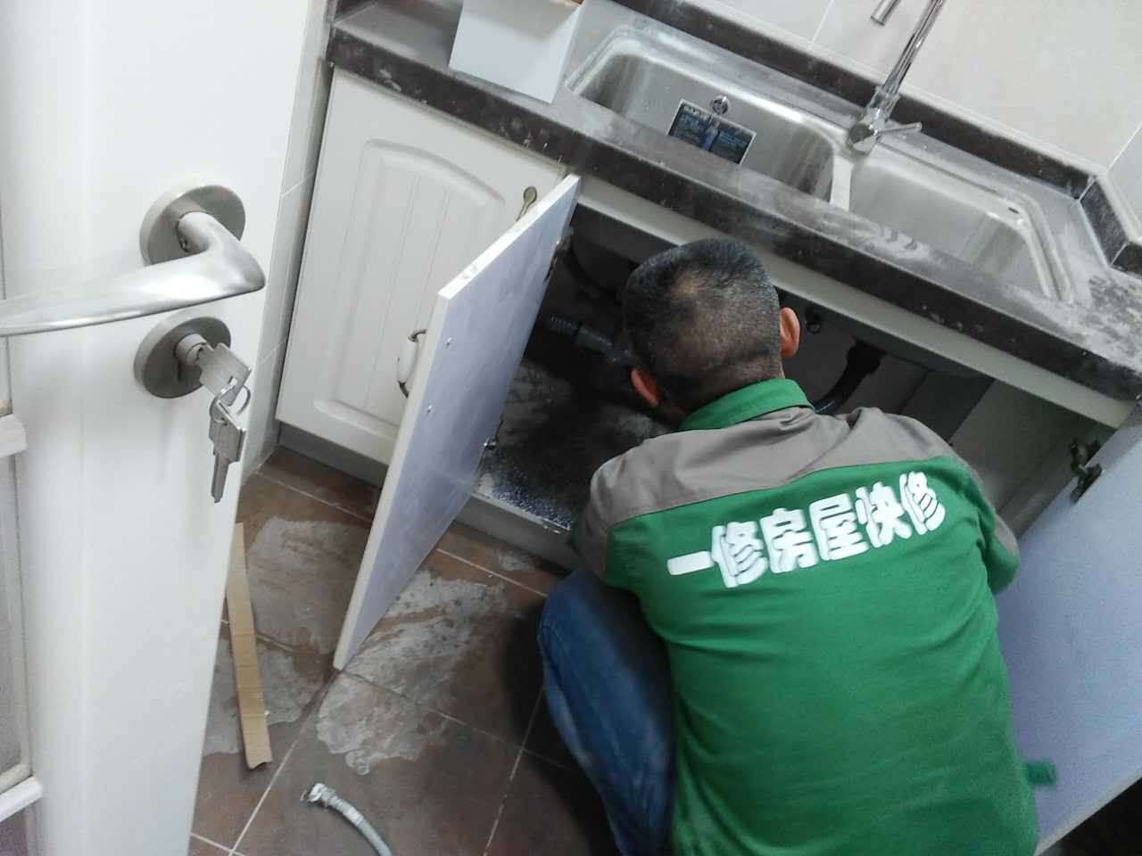 廚房櫥柜安裝怎么做？老師傅告訴你櫥柜