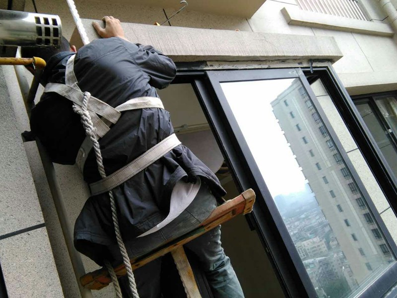 卷簾門修理,卷簾門維修一般怎么維修，