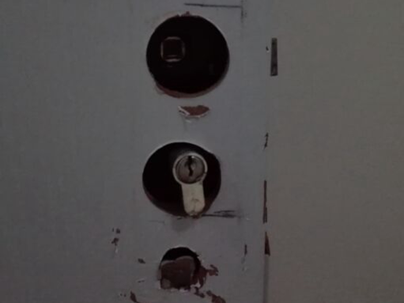 電動門窗維修,感應(yīng)自動門鑰匙扣的原理