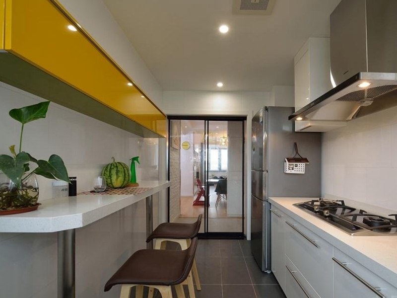 室內(nèi)暗裝led燈盤怎么拆開維修，求助