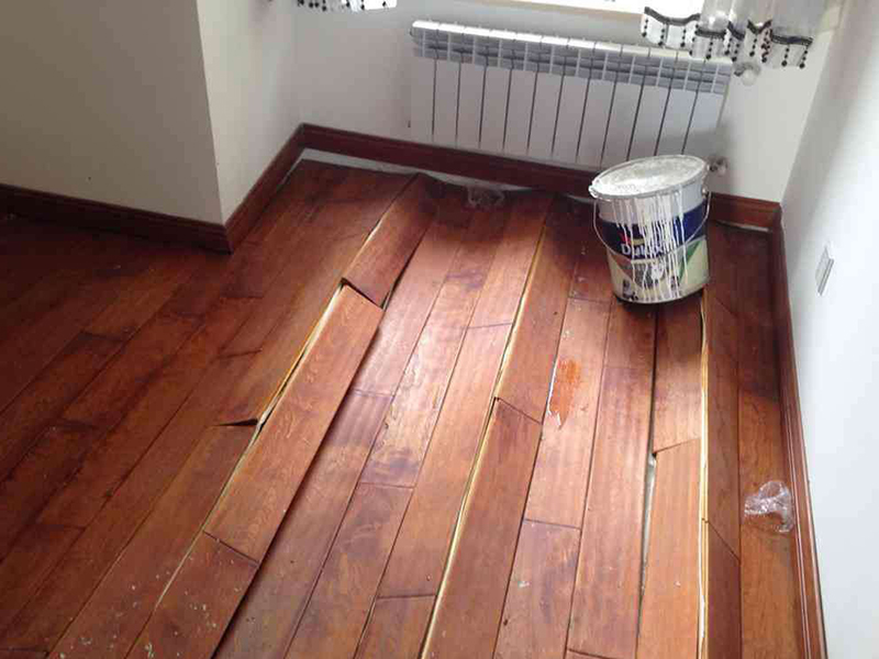 地板鼓包怎么修復(fù)，學(xué)會這幾招自己在家