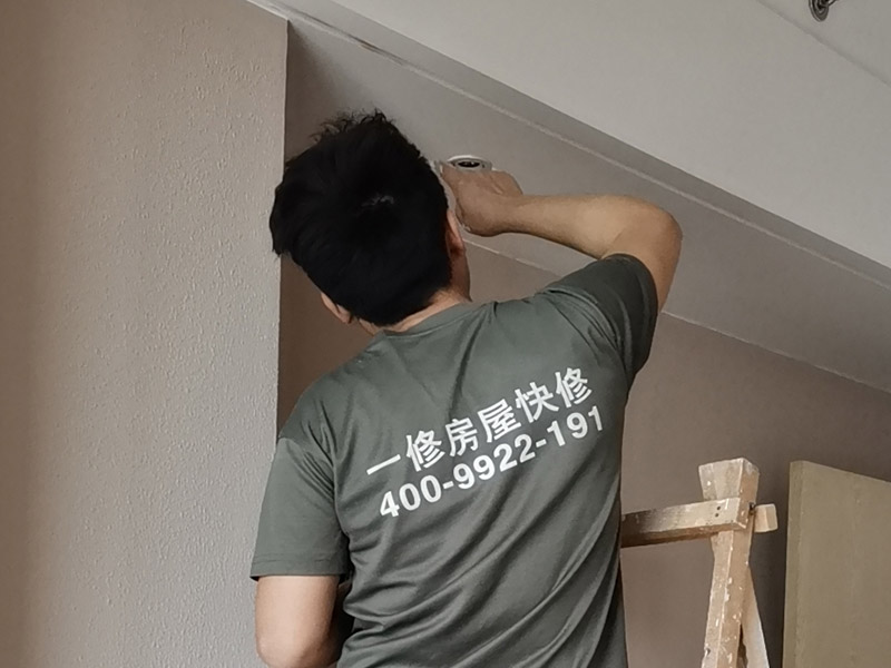 衣柜定制一般多少錢，衣柜定制費(fèi)用怎么