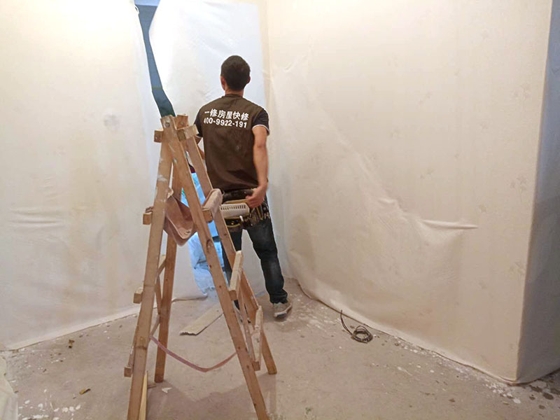 武漢墻面裝飾有幾種裝飾方法，涂料比較