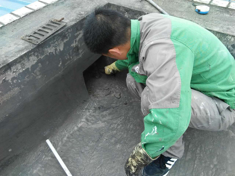 頂樓開裂漏水補材料什么好，頂樓開裂漏