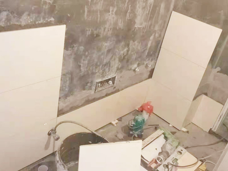 衛(wèi)生間漏水不多，不砸地磚修衛(wèi)生間漏水