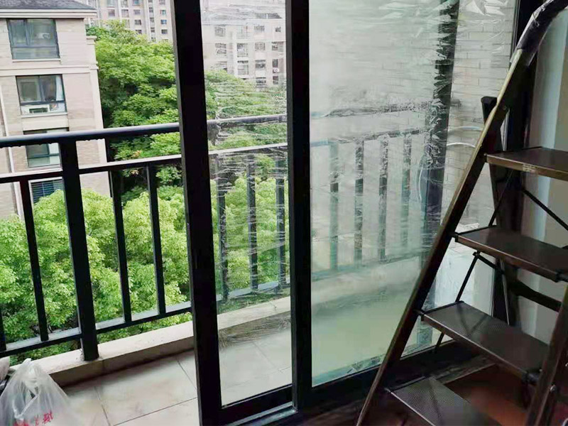 鋁合金門(mén)窗維修價(jià)格是多少，深圳人工一