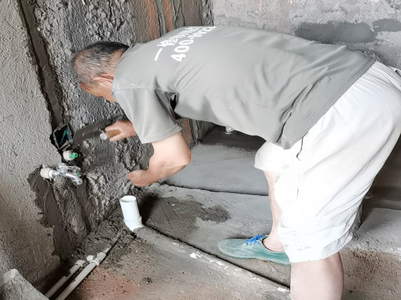 長(zhǎng)沙老房子陽(yáng)臺(tái)翻新大概費(fèi)用是多少？