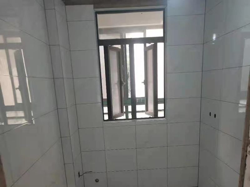 北京老房子地面裝修，瓷磚應(yīng)該怎么翻新