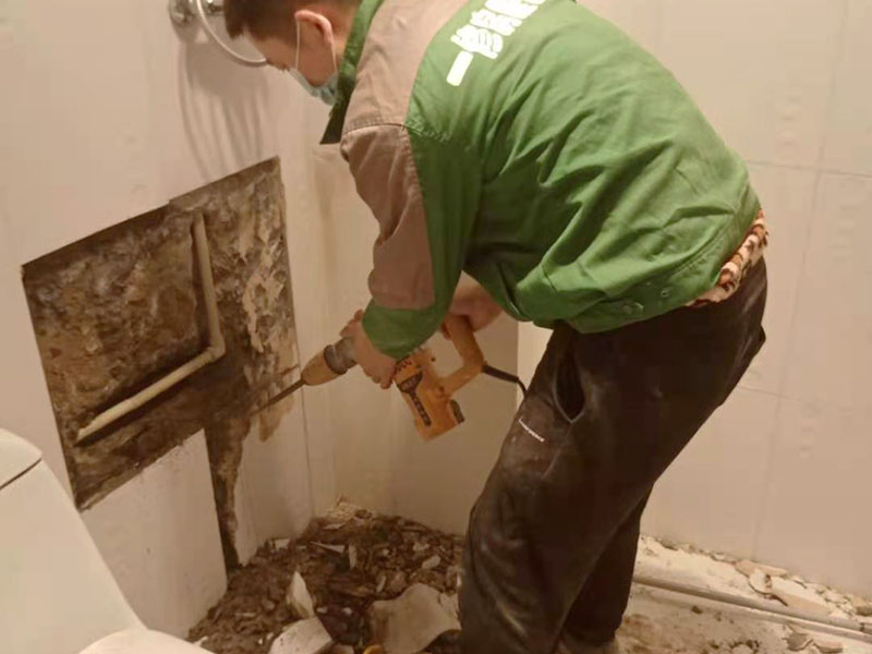 墻體滲水怎么找漏水點(diǎn)，墻體滲水原因有