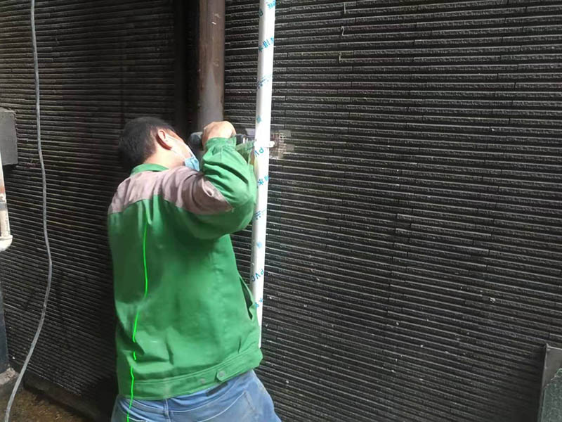 小區(qū)管道堵塞疏通誰來處理？