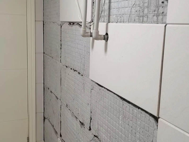 衛(wèi)生間墻磚翹起來了怎么修復？