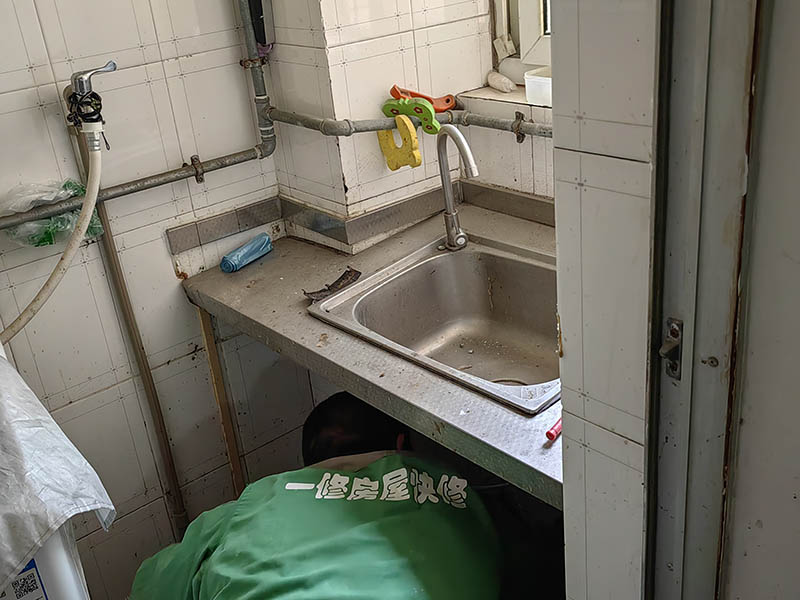 下水道水管滲漏怎么解決？4種原因及維