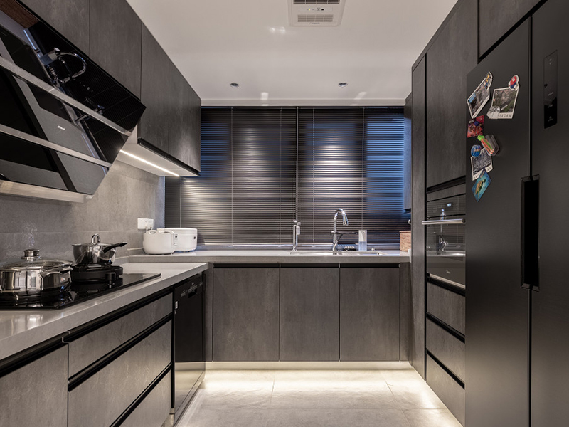 洛陽市老城區(qū)現(xiàn)代簡約裝修設計-廚房裝修
