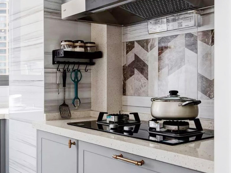 永州市零陵區(qū)廚房裝修翻新設計-墻磚鋪貼