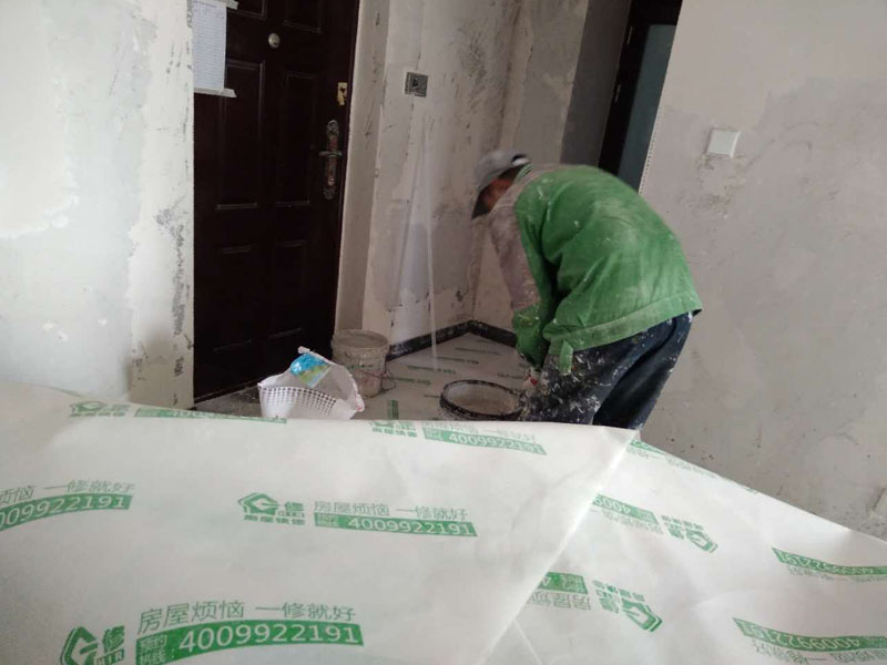 貼角，刮石膏